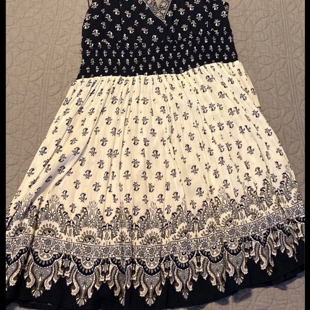 Aeropostale Printed V-Neck Fit & Flare Dress